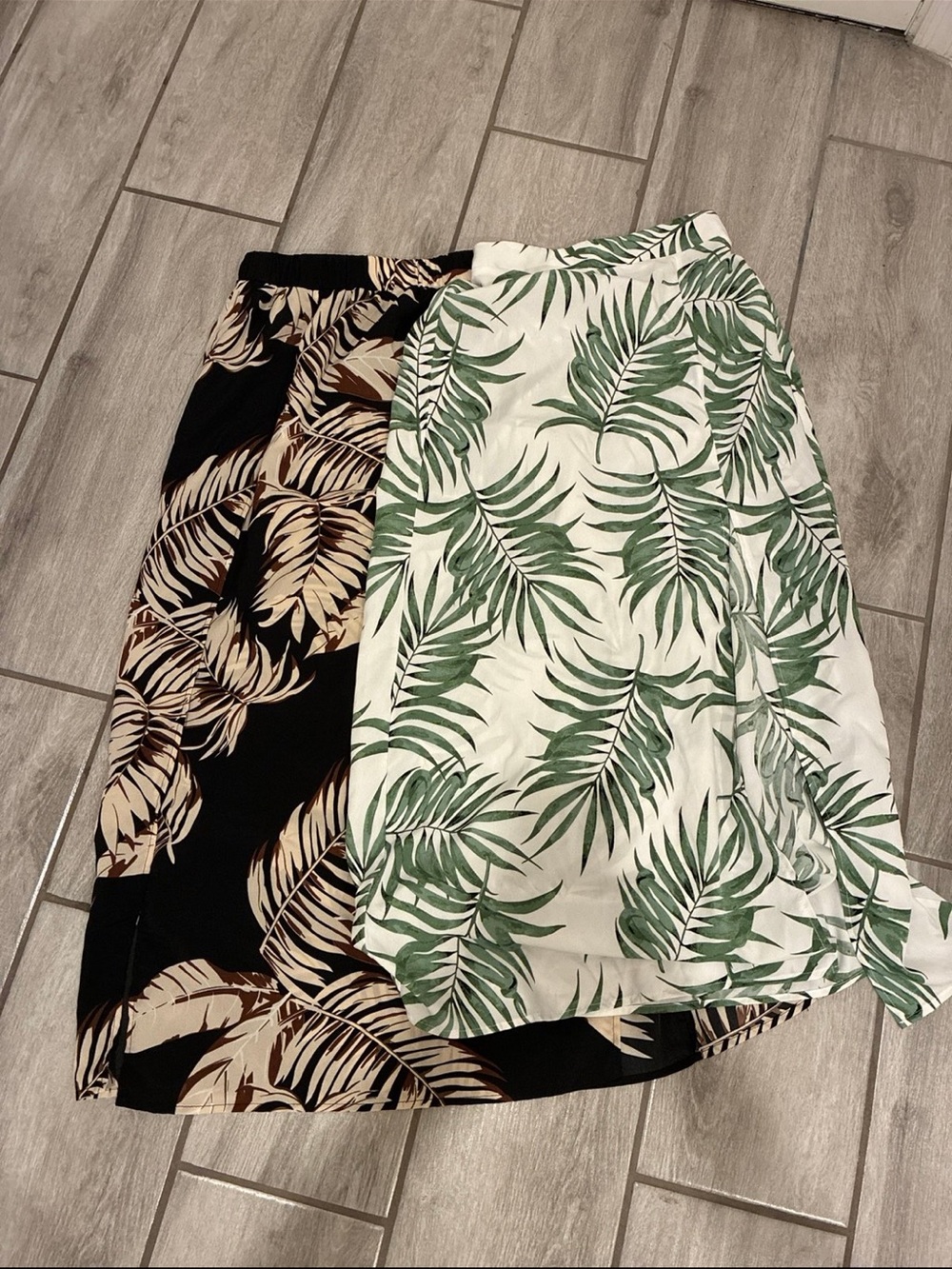 Shein Tropical print maxi skirts with slit